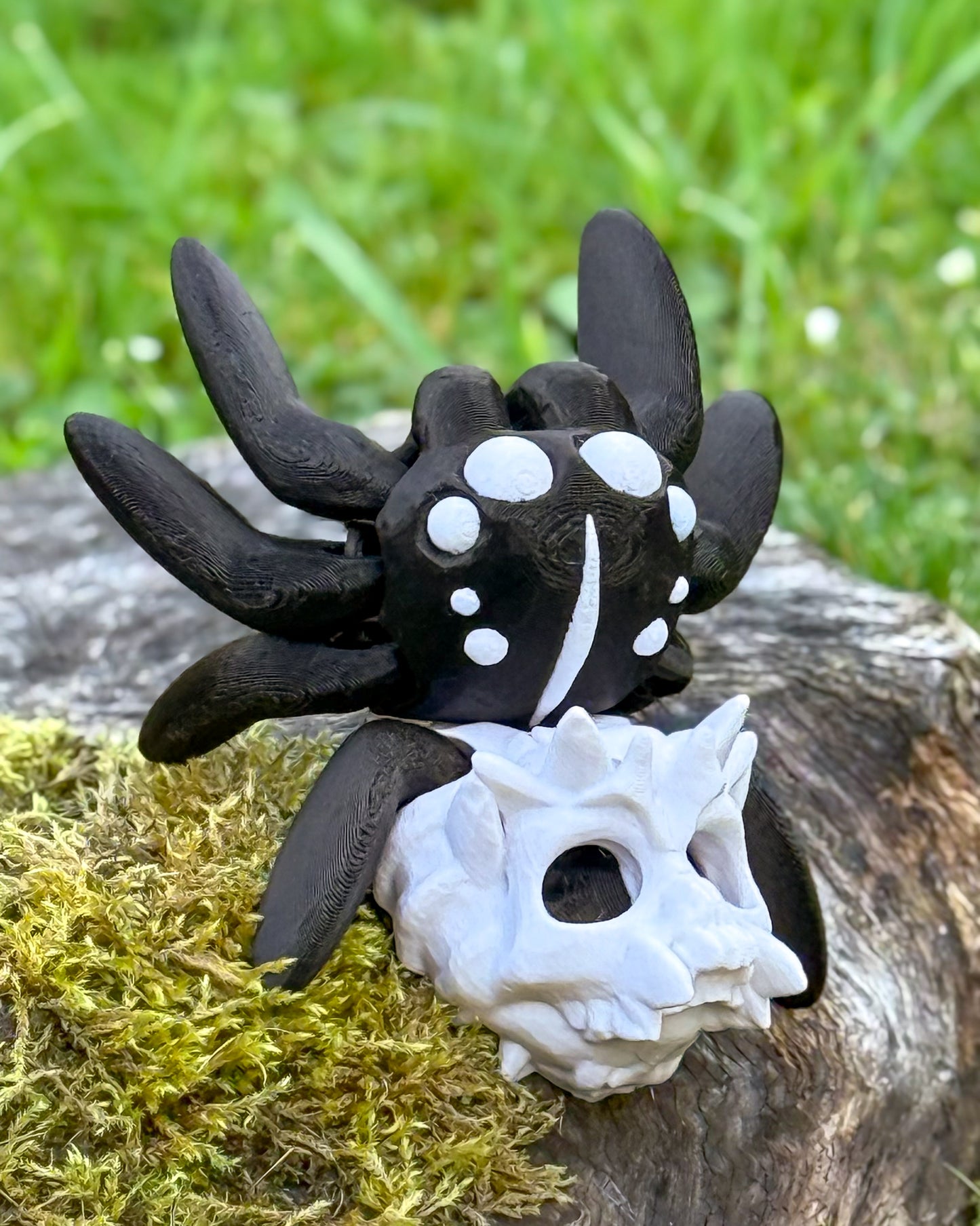 Articulated Halloween Widow Spider with Skull – 3D Printed Toy & Décor